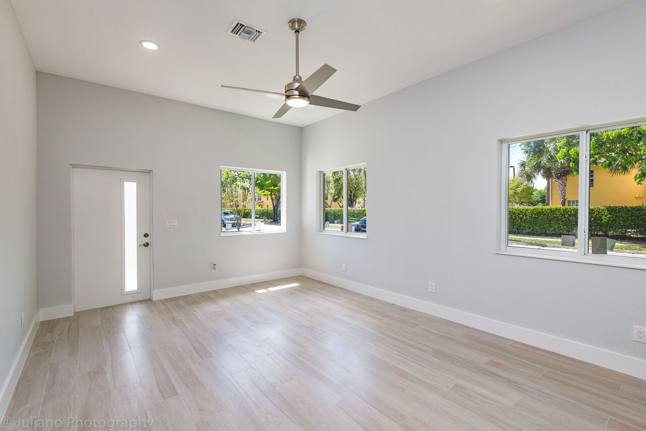 gallery grid image